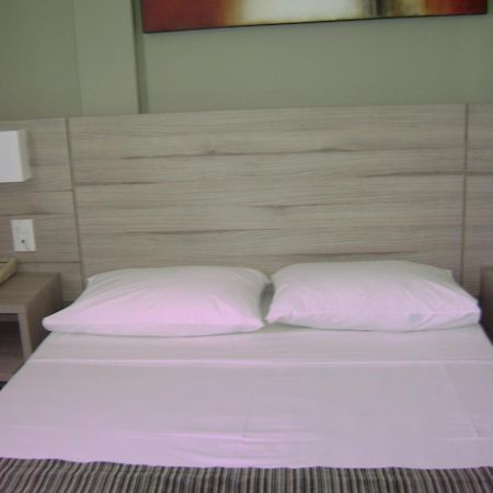 Hotel Linhatur Linhares Kültér fotó