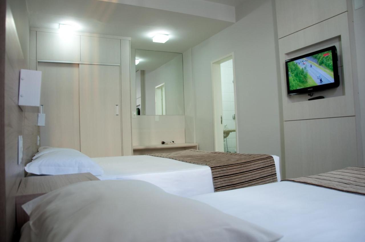 Hotel Linhatur Linhares Kültér fotó